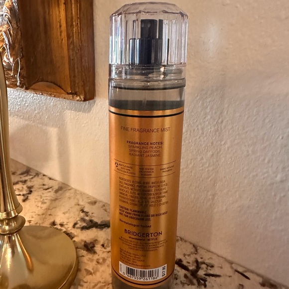 Bath & Body Works Bridgerton Diamond Of The Season Peach Jasmine Body Spray - Picture 2 of 3